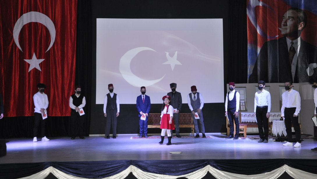 İstiklal Marşı'nın Kabulü'nün 100. Yılı ve Mehmet Akif Ersoy'u Anma Programı Gerçekleştirildi