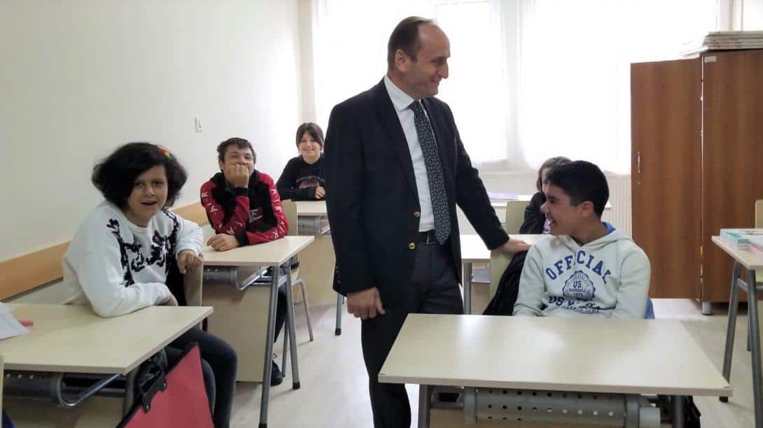 Özel Öğrencilerimize İl Müdürümüz Dr. Cemil Sarıcı'dan Ziyaret
