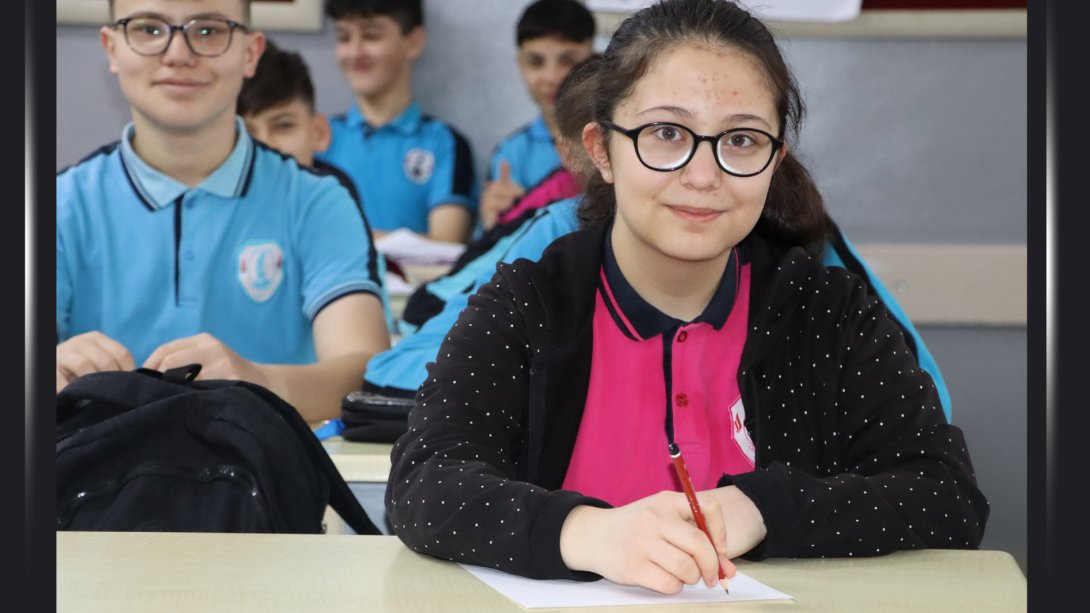 Öğrencimiz, Öykü Yarışmasında Türkiye Birincisi 