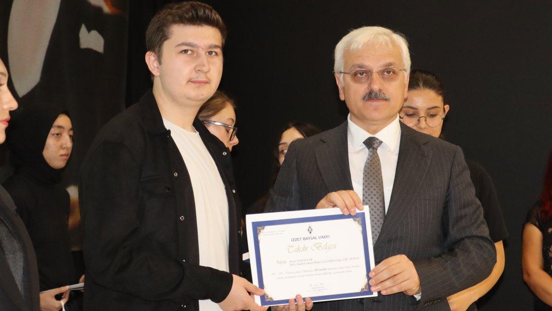 İzzet Baysal Vakfı Ortaöğretim Başarı Ödülleri Töreni