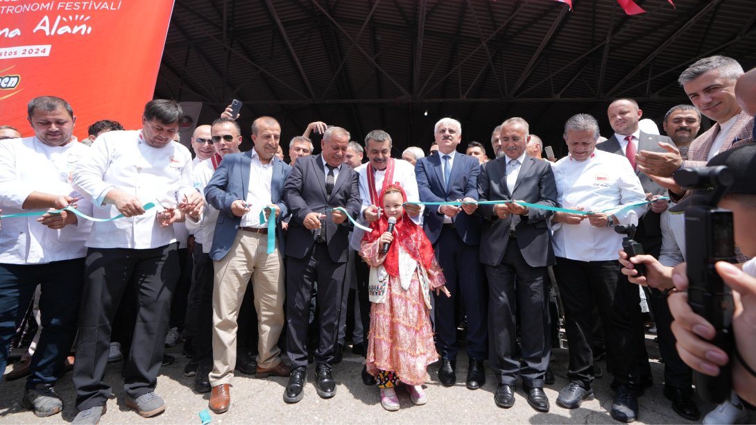 Bakanımız Sayın Yusuf Tekin, Mengen ve Gerede İlçelerimizde Düzenlenen Etkinliklere Katıldı