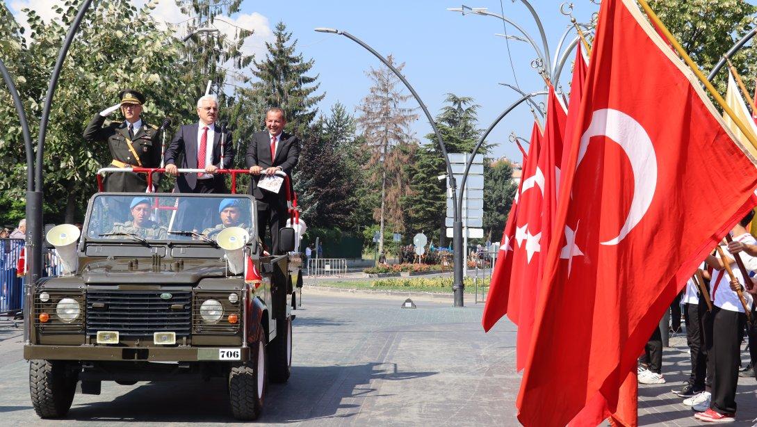 Büyük Zafer, Büyük Coşkuyla Kutlandı