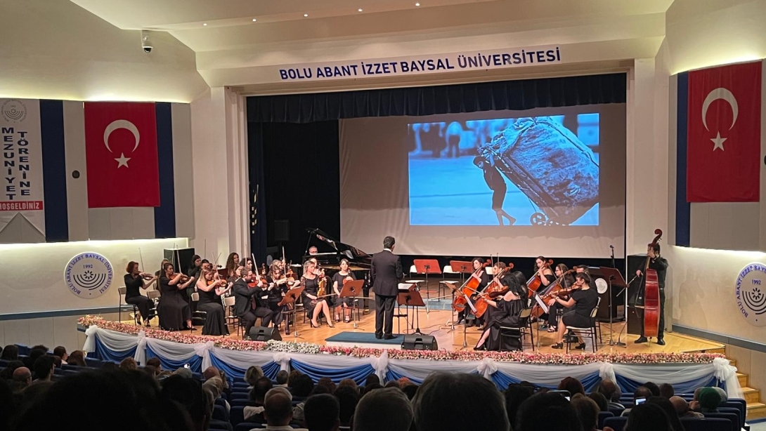 Öğretmenler Orkestrasından Sanat Ziyafeti