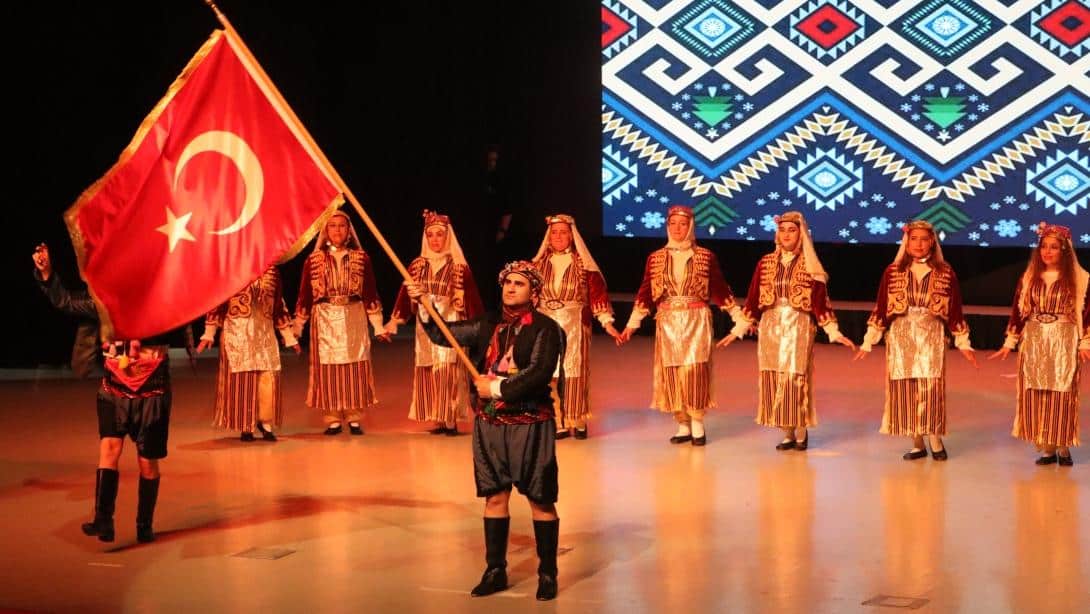''Sanatın Işığında Öğretmenler
